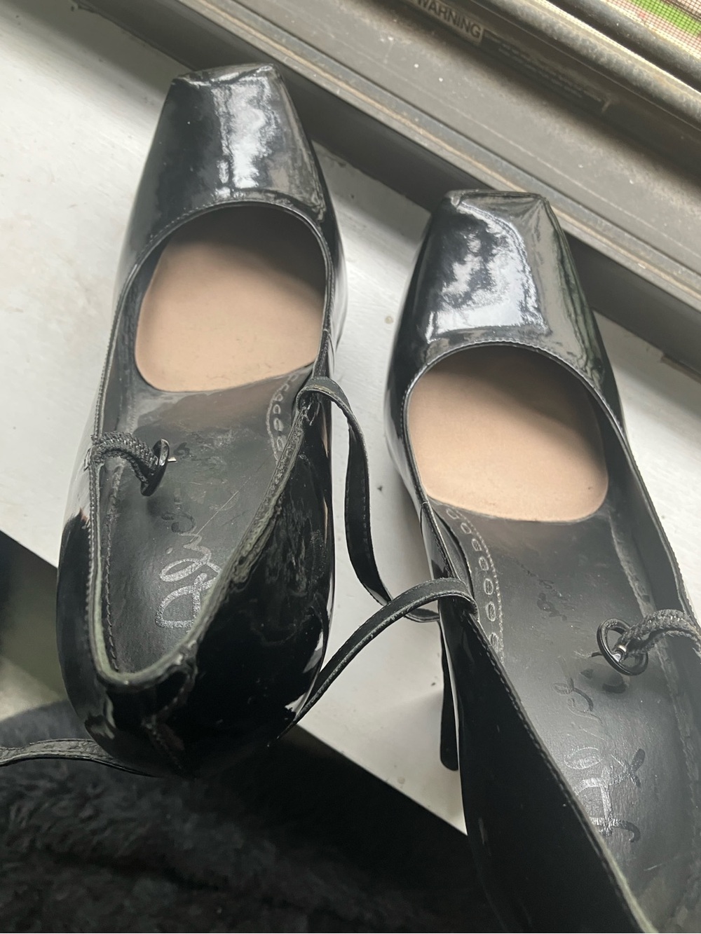 Alice + Olivia Black Patent Platform Mary Janes - Picture 5 of 7